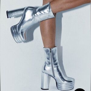 NIB Princess Polly Platform Ankle Boots